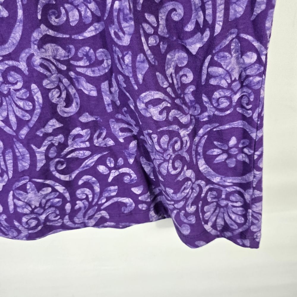 St. John's Bay Lavender Paisley  V-Neck Tee - Picture 4 of 6